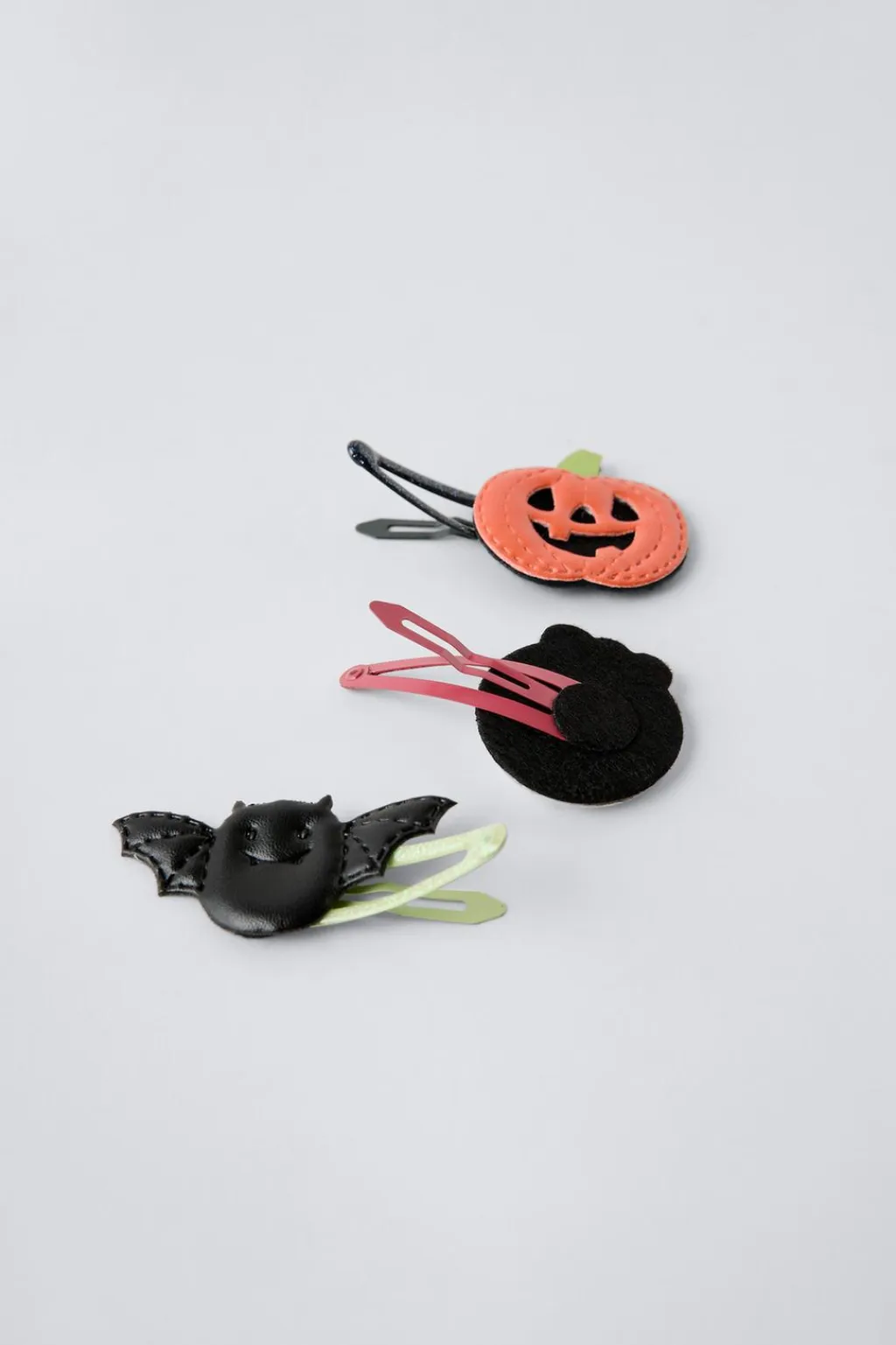 Niños ZARA 1½ - 6 Años·Accesorios|6 - 14 Años·Accesorios<PACK TRES PINZAS CALABAZA, MURCIÉLAGO Y CALAVERA