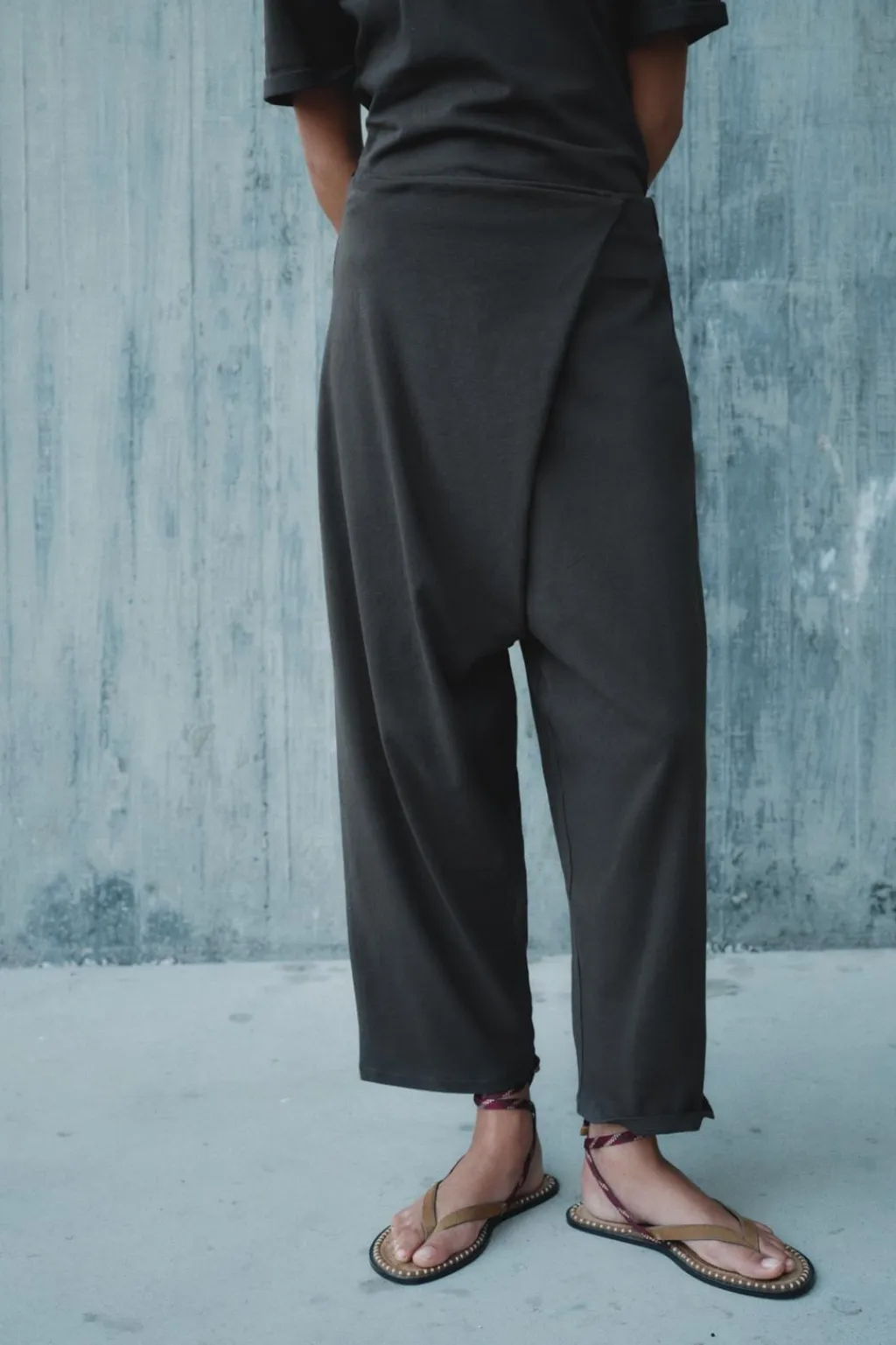 Sale PANTALÓN BAGGY CRUZADO HEAVY COTTON Mujer Pantalones