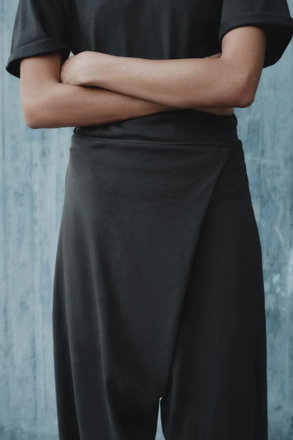 Sale PANTALÓN BAGGY CRUZADO HEAVY COTTON Mujer Pantalones