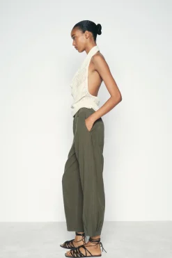 Sale PANTALÓN CHINO PINZAS BAJO Mujer Pantalones