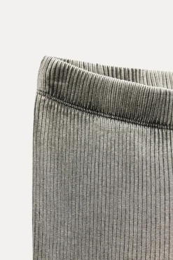 New PANTALÓN FLARE RIB EFECTO LAVADO Mujer Pantalones