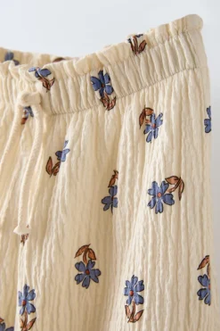 Niños ZARA 1½ - 6 Años·Pantalones|1½ - 6 Años·Total Look<PANTALÓN FLORES TEXTURA