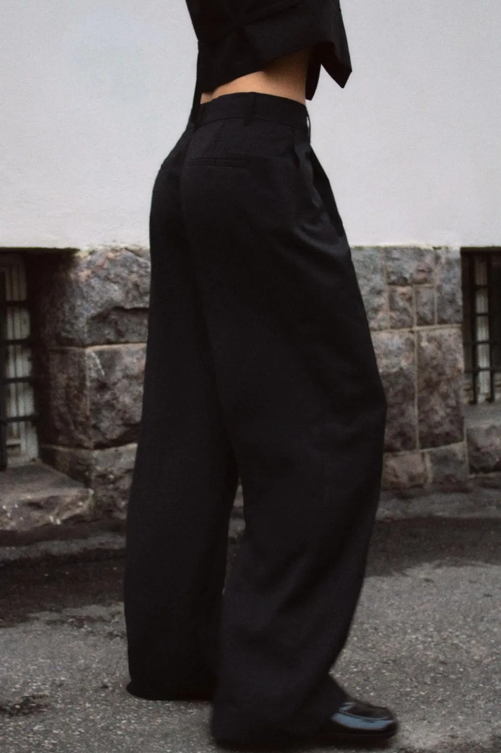 Discount PANTALÓN FLUIDO PINZAS Mujer Pantalones