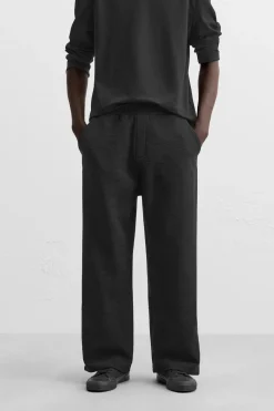 Discount PANTALÓN JOGGER JACQUARD RELIEVE Hombre Pantalones