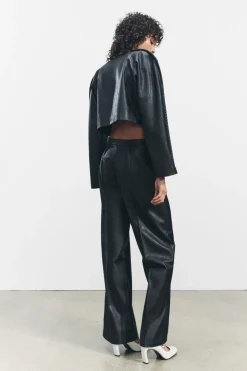 Discount PANTALÓN RECTO EFECTO PIEL Mujer Pantalones