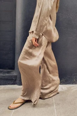 Clearance PANTALÓN SATINADO EFECTO ARRUGADO Mujer Pantalones