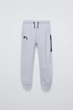 Niños ZARA 6 - 14 Años·Pantalones|6 - 14 Años·Deporte / Chándal<PANTALÓN SPORTY DETALLE RELIEVE