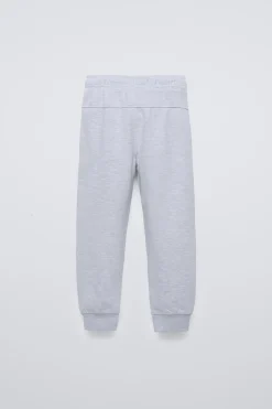 Niños ZARA 6 - 14 Años·Pantalones|6 - 14 Años·Deporte / Chándal<PANTALÓN SPORTY DETALLE RELIEVE