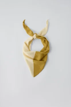 Niños ZARA 1½ - 6 Años·Accesorios|1½ - 6 Años·Accesorios<PAÑOLETA TRIANGULAR PUNTO