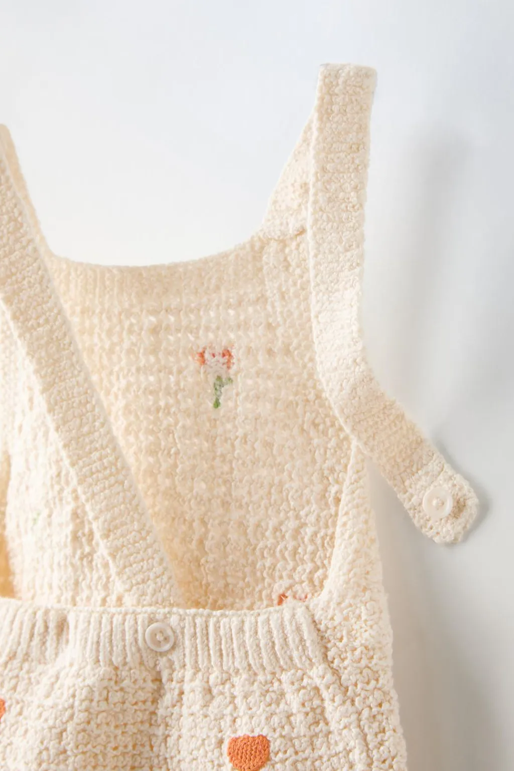 Niños ZARA 6 - 18 Meses·Punto|6 - 18 Meses·Vestidos / Monos<PELELE PUNTO FLORES BORDADAS