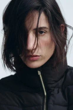 Online PLUMÍFERO CUELLO SUBIDO WATER AND WIND PROTECTION Mujer Chaquetas / Cazadoras