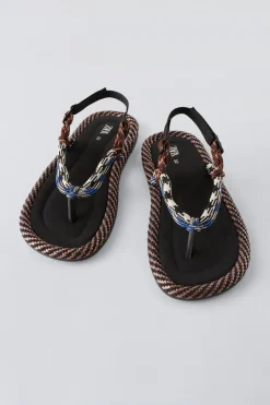 Niños ZARA 6 - 14 Años·Zapatos<SANDALIA CUERDAS