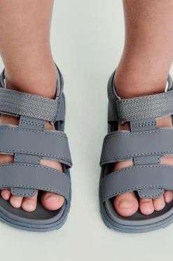 Niños ZARA 1½ - 6 Años·Zapatos|1½ - 6 Años·Zapatos<SANDALIA ENGOMADA