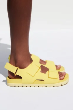 Niños ZARA 6 - 14 Años·Zapatos|6 - 14 Años·Zapatos<SANDALIA ENGOMADA