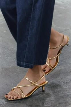 Hot SANDALIA METALIZADA KITTEN Mujer Zapatos