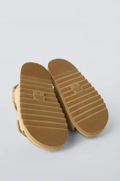 Niños ZARA 1½ - 6 Años·Zapatos|1½ - 6 Años·Zapatos<SANDALIA PIEL