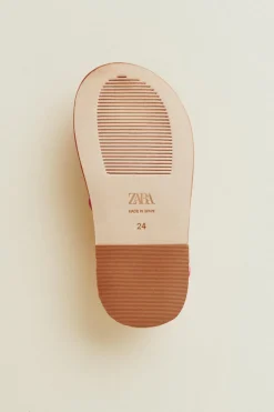Niños ZARA 1½ - 6 Años·Zapatos<SANDALIA PIEL TIRAS