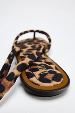 New SANDALIA PLANA ESTAMPADO ANIMAL Mujer Zapatos