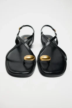 Discount SANDALIA PLANA TIRAS ADORNO METÁLICO Mujer Zapatos