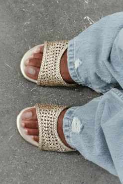 Online SANDALIA PLANA TRENZADA METALIZADA Mujer Zapatos