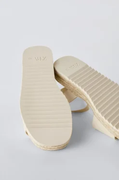 Niños ZARA 6 - 14 Años·Zapatos<SANDALIA PLATAFORMA