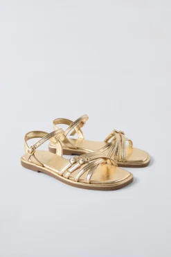 Niños ZARA 6 - 14 Años·Zapatos<SANDALIA TIRAS METALIZADA