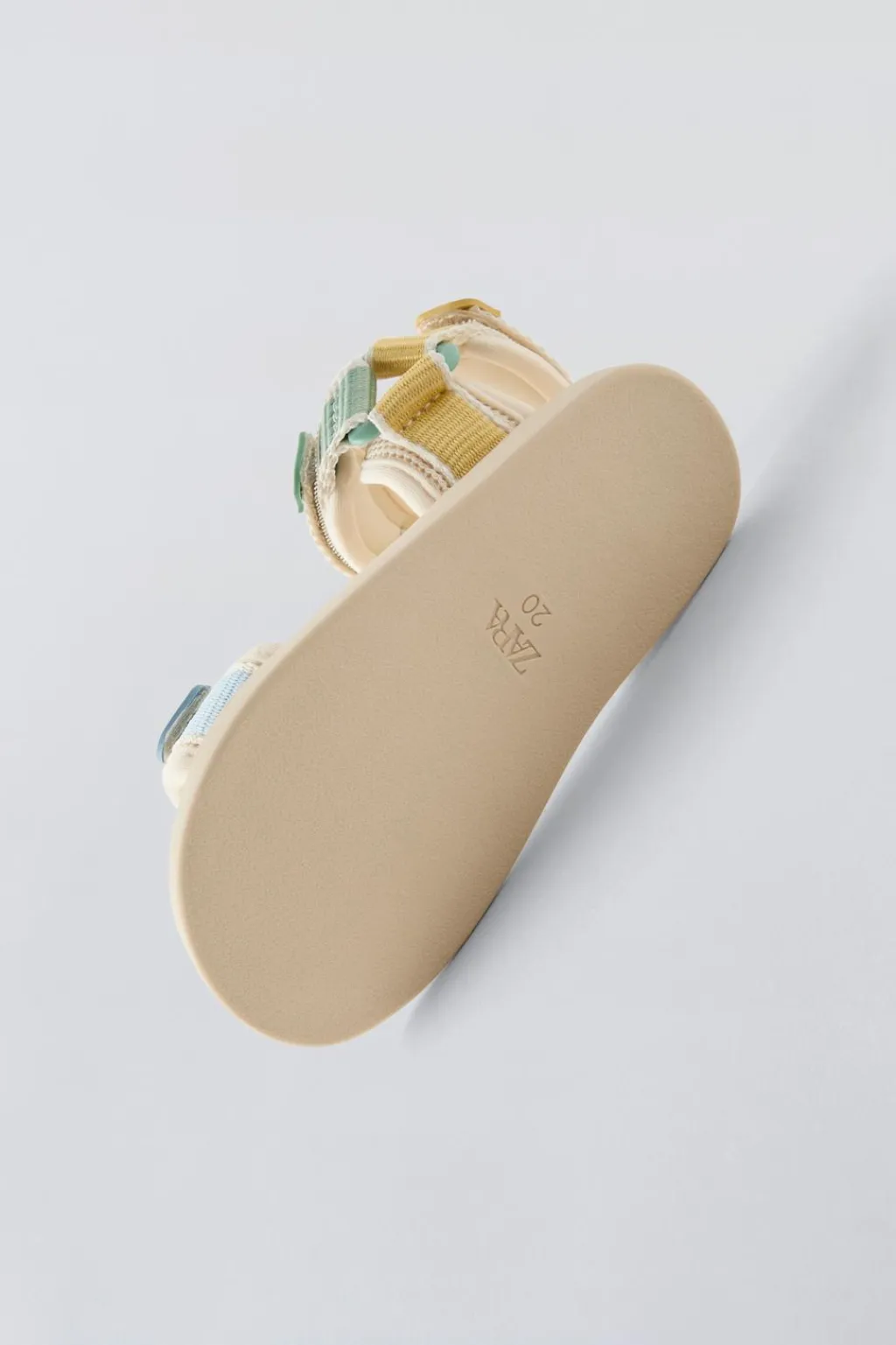 Niños ZARA 1½ - 6 Años·Zapatos|1½ - 6 Años·Zapatos<SANDALIA TIRAS MULTICOLOR