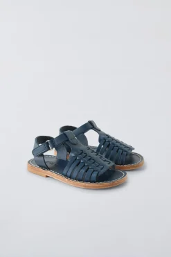 Niños ZARA 1½ - 6 Años·Zapatos|1½ - 6 Años·Zapatos<SANDALIA TRENZADA PIEL