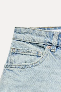 Fashion SHORTS DENIM TRF CURVED TIRO ALTO ROTOS Mujer Faldas / Shorts