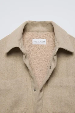 Niños ZARA 6 - 14 Años·Camisas / Sobrecamisas<SOBRECAMISA BORREGUILLO