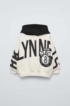 Niños ZARA 1½ - 6 Años·Sudaderas|1½ - 6 Años·Total Look<SUDADERA CAPUCHA BROOKLYN NETS NBA ©