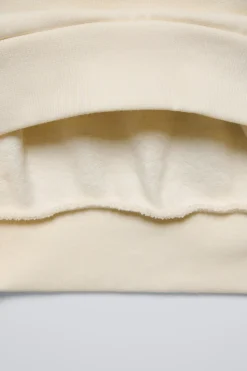 Niños ZARA 6 - 14 Años·Sudaderas|6 - 14 Años·Total Look<SUDADERA CAPUCHA TEXTO