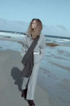 Sale SUDADERA CROP SOFT CAPUCHA Mujer Sudaderas / Joggers