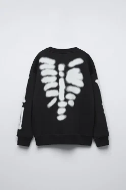 Niños ZARA 6 - 14 Años·Sudaderas|6 - 14 Años·Total Look<SUDADERA HUESOS ESQUELETO Y CALAVERA