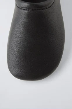 Niños ZARA 1½ - 6 Años·Zapatos|1½ - 6 Años·Zapatos<TIMELESZ - BABUCHA PIEL