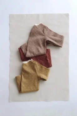 Niños ZARA 1½ - 6 Años·Ropa Interior / Calcetines<TIMELESZ - PACK DE TRES CAMISETAS FLORES PUNTILLA