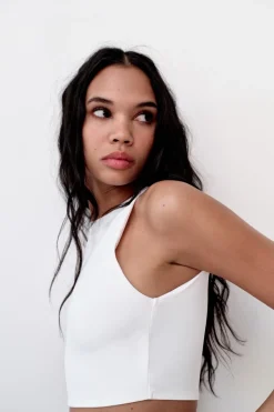 Outlet TOP CROP POLIAMIDA Mujer Tops / Bodies