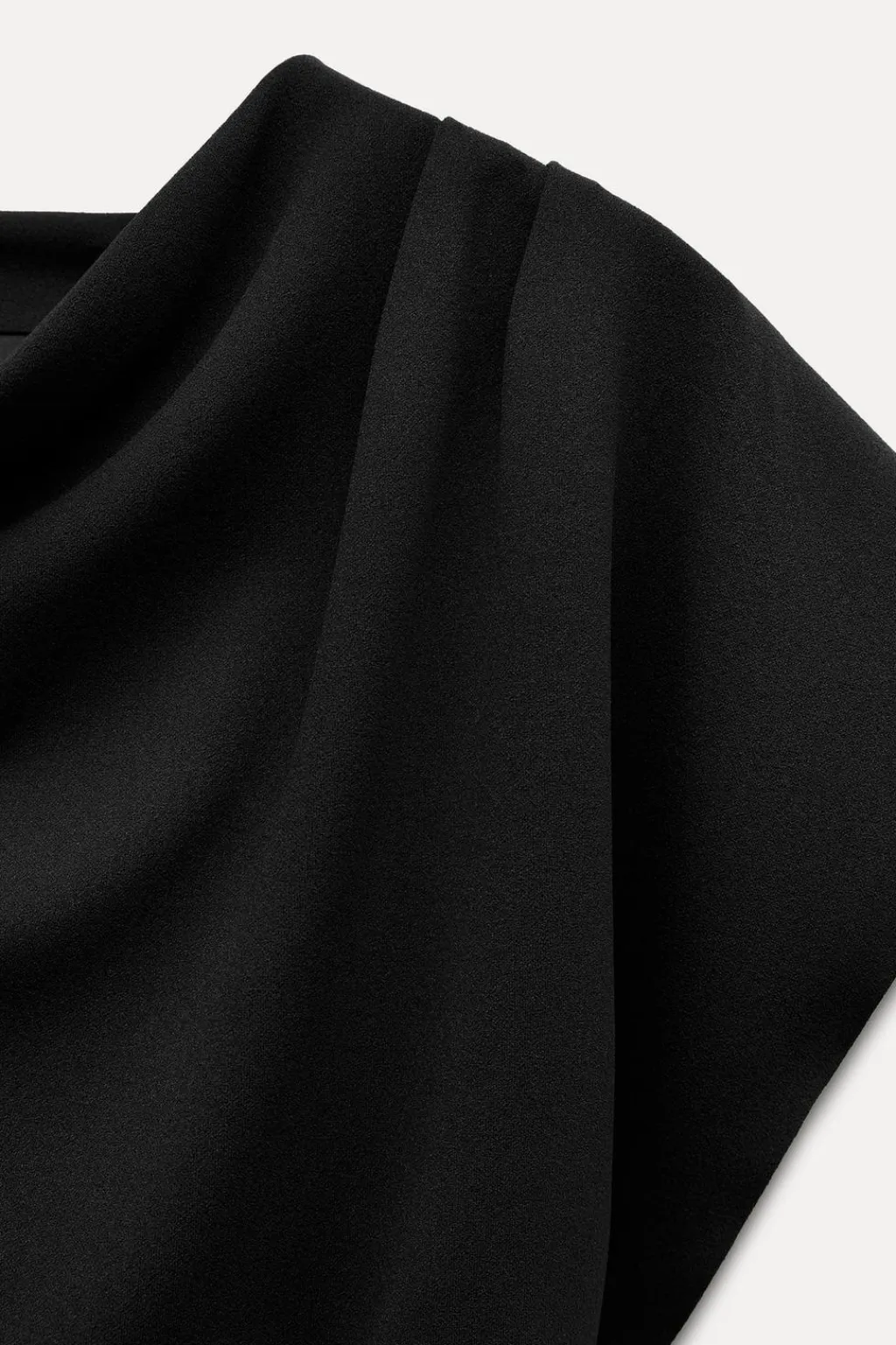 Discount TOP ESCOTE ASIMÉTRICO CINTURÓN Mujer Tops / Bodies