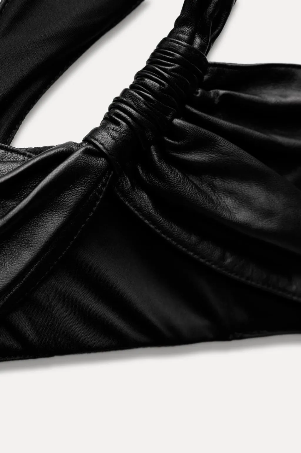 Discount TOP PIEL CRUZADO ASIMÉTRICO Mujer Tops / Bodies