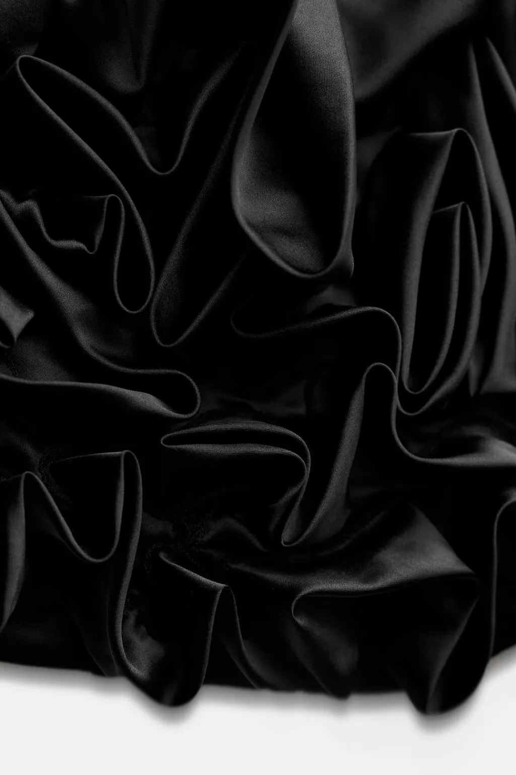 Fashion TOP SATINADO HALTER FLOR RELIEVE Mujer Tops / Bodies