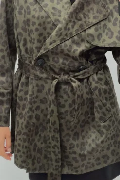 Best TRENCH CORTO ESTAMPADO ANIMAL EFECTO ANTE Mujer Abrigos / Anoraks