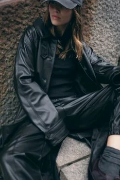 Sale TRENCH EFECTO PIEL Mujer Abrigos / Anoraks