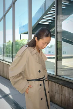 Outlet TRENCH OVERSIZE WATER REPELLENT ZW COLLECTION Mujer Abrigos / Anoraks