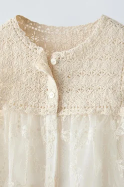 Niños ZARA 1½ - 6 Años·Vestidos / Petos|6 - 18 Meses·Vestidos / Monos<VESTIDO COMBINADO CROCHET Y BORDADOS