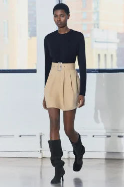 Discount VESTIDO CORTO COMBINADO CINTURÓN Mujer Vestidos