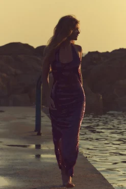 Discount VESTIDO HALTER LENTEJUELAS Mujer Vestidos