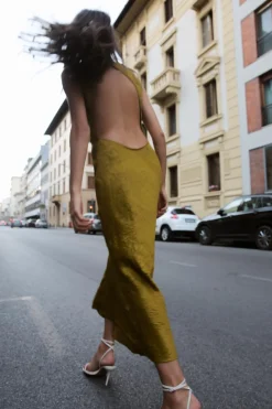 Outlet VESTIDO MIDI EFECTO ARRUGADO Mujer Vestidos