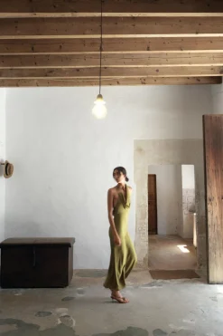 Online VESTIDO MIDI SATINADO Mujer Vestidos