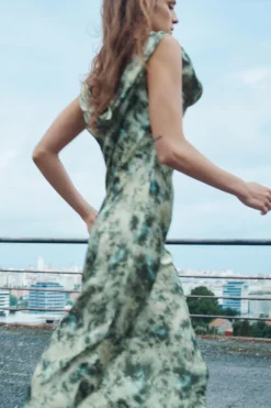 Discount VESTIDO SATINADO ESTAMPADO TIE DYE Mujer Vestidos