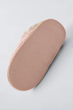 Niños ZARA 1½ - 6 Años·Zapatos|1½ - 6 Años·Zapatos<ZAPATILLA DE CASA CALCETÍN